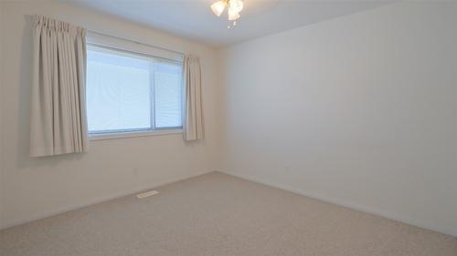 342-550 Yates Road, Kelowna, BC - Indoor Photo Showing Other Room