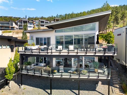 3354 Mckinley Beach Drive, Kelowna, BC - Outdoor With Deck Patio Veranda