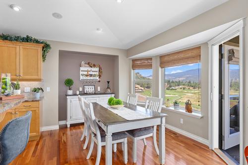 229-2455 Quail Ridge Boulevard, Kelowna, BC - Indoor Photo Showing Dining Room