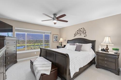 229-2455 Quail Ridge Boulevard, Kelowna, BC - Indoor Photo Showing Bedroom