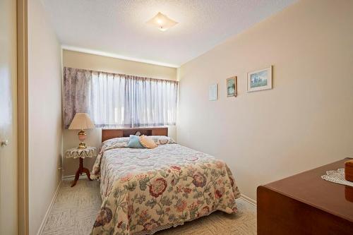 1770 High Road, Kelowna, BC - Indoor Photo Showing Bedroom