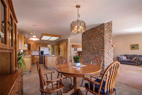 2316 Sunvale Place, Okanagan Falls, BC - Indoor Photo Showing Dining Room