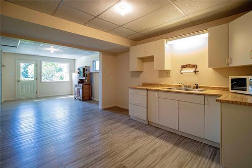 2316 Sunvale Place, Okanagan Falls, BC - Indoor Photo Showing Kitchen With Double Sink