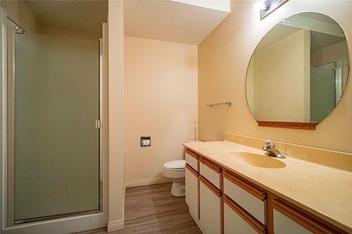 2316 Sunvale Place, Okanagan Falls, BC - Indoor Photo Showing Bathroom