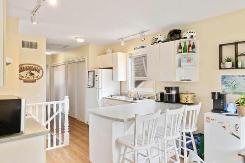 795 Copeland Place, Kelowna, BC - Indoor Photo Showing Kitchen With Double Sink