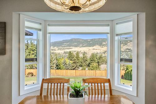 11097 Jardines Road, Lake Country, BC - Indoor Photo Showing Dining Room