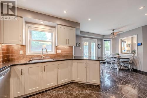 74 Golden Meadow Road, Barrie, ON - Indoor Photo Showing Kitchen