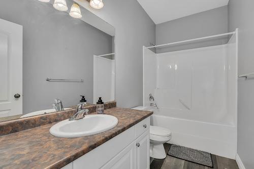 1704 Merlot Drive, West Kelowna, BC - Indoor Photo Showing Bathroom