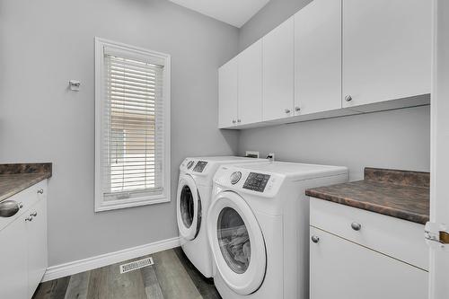 1704 Merlot Drive, West Kelowna, BC - Indoor Photo Showing Laundry Room