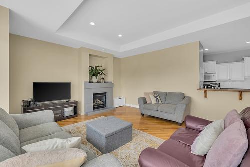 1704 Merlot Drive, West Kelowna, BC - Indoor Photo Showing Living Room With Fireplace