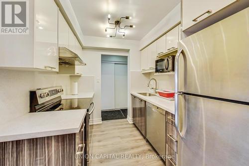 910 - 345 Driftwood Avenue, Toronto (Black Creek), ON - Indoor Photo Showing Kitchen