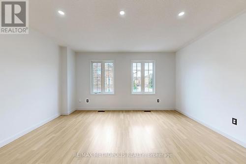 20 Odoardo Di Santo Circle, Toronto (Downsview-Roding-Cfb), ON - Indoor Photo Showing Other Room