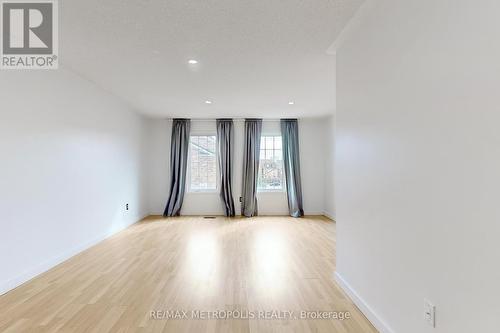 20 Odoardo Di Santo Circle, Toronto (Downsview-Roding-Cfb), ON - Indoor Photo Showing Other Room