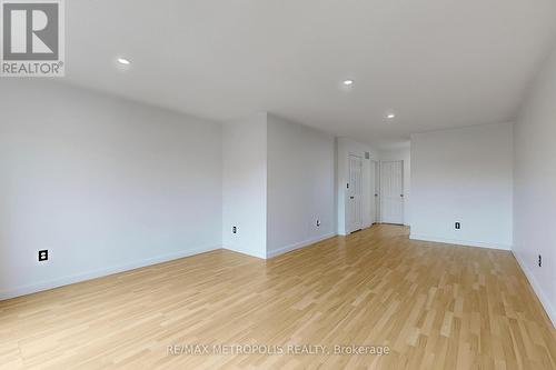 20 Odoardo Di Santo Circle, Toronto (Downsview-Roding-Cfb), ON - Indoor Photo Showing Other Room