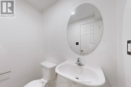 20 Odoardo Di Santo Circle, Toronto (Downsview-Roding-Cfb), ON - Indoor Photo Showing Bathroom