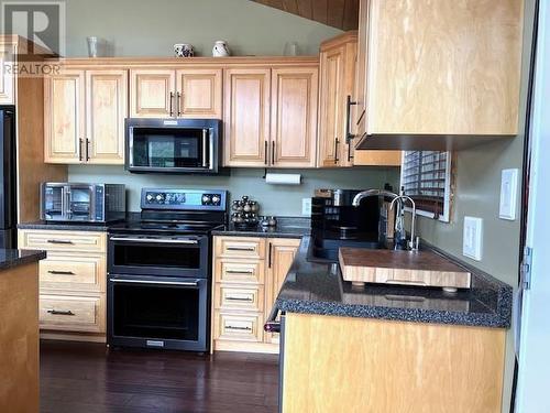 272 Clouthier Road, St. Charles, ON - Indoor Photo Showing Kitchen