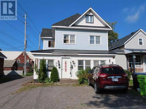 215 Gloucester St, Sault Ste Marie, ON - Outdoor With Facade