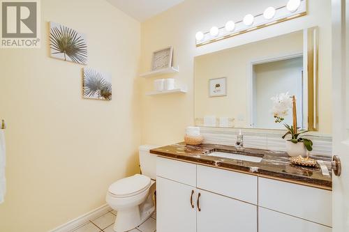 1045 Aldon Road, Kelowna, BC - Indoor Photo Showing Bathroom