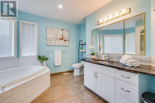 1045 Aldon Road, Kelowna, BC - Indoor Photo Showing Bathroom