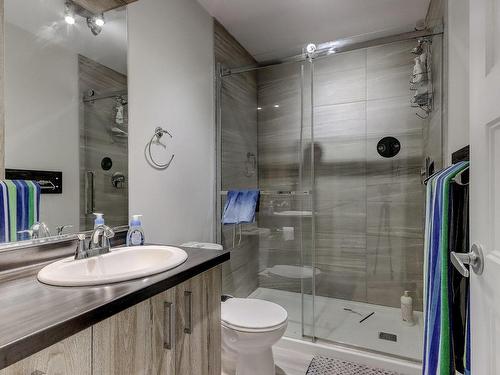 Salle de bains - 2944 Ch. Ste-Thérèse, Carignan, QC - Indoor Photo Showing Bathroom