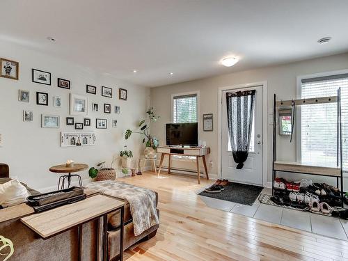 Hall - 2944 Ch. Ste-Thérèse, Carignan, QC - Indoor Photo Showing Living Room