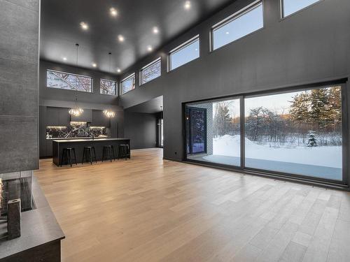 Living room - 25 Av. Morgan, Senneville, QC - Indoor Photo Showing Other Room