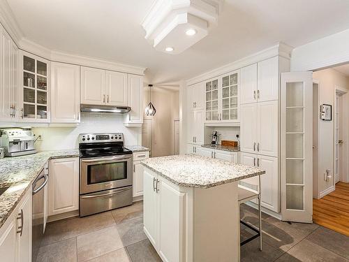 Kitchen - 354 Ch. Jolley, Shefford, QC - Indoor Photo Showing Kitchen With Upgraded Kitchen