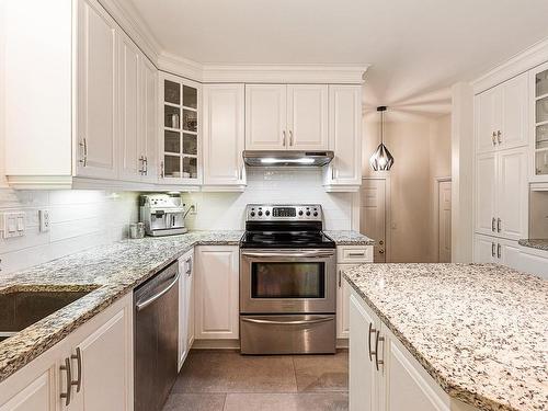 Cuisine - 354 Ch. Jolley, Shefford, QC - Indoor Photo Showing Kitchen With Upgraded Kitchen