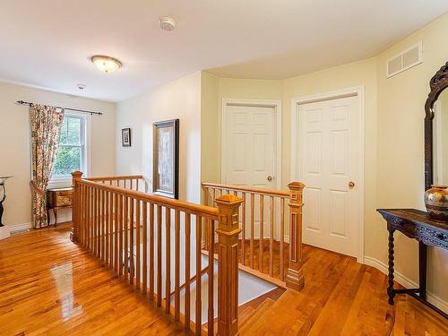 Staircase - 354 Ch. Jolley, Shefford, QC - Indoor Photo Showing Other Room