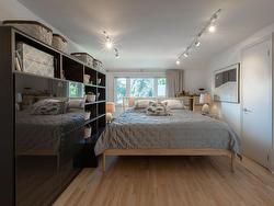 Master bedroom - 