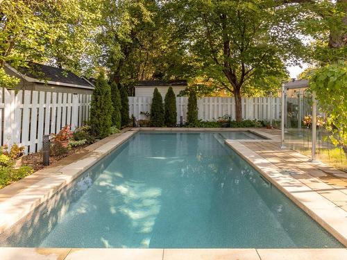 Pool - 306 Av. De Putney, Saint-Lambert, QC - Outdoor With In Ground Pool With Backyard