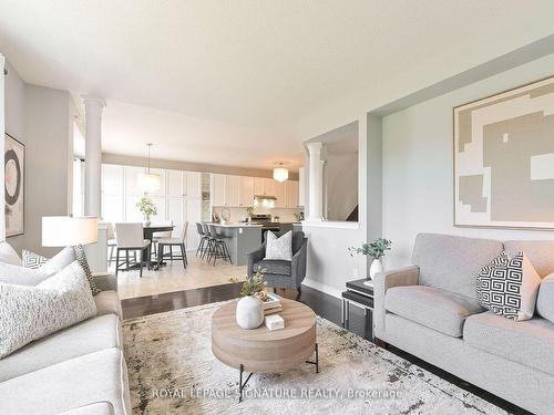 20 Fawnridge Rd, Caledon, ON - Indoor Photo Showing Living Room