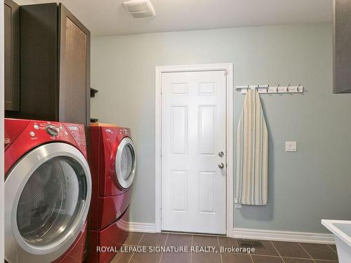 20 Fawnridge Rd, Caledon, ON - Indoor Photo Showing Laundry Room