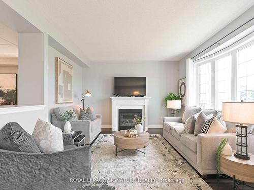 20 Fawnridge Rd, Caledon, ON - Indoor Photo Showing Living Room With Fireplace