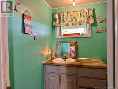 1002 Ch Martin, Sainte-Anne-De-Madawaska, NB - Indoor Photo Showing Bathroom