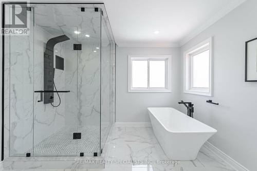 3353 Azelia Court, Mississauga, ON - Indoor Photo Showing Bathroom