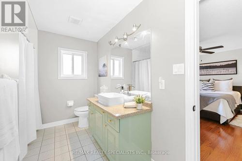 3353 Azelia Court, Mississauga, ON - Indoor Photo Showing Bathroom