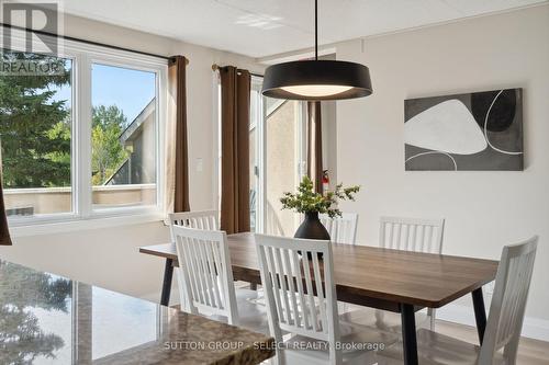 208 - 107 Wintergreen Place, Blue Mountains (Blue Mountain Resort Area), ON - Indoor Photo Showing Dining Room