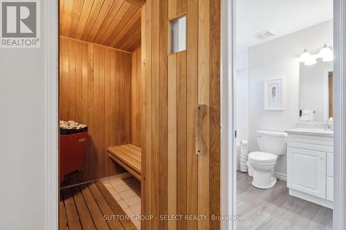 208 - 107 Wintergreen Place, Blue Mountains (Blue Mountain Resort Area), ON - Indoor Photo Showing Bathroom