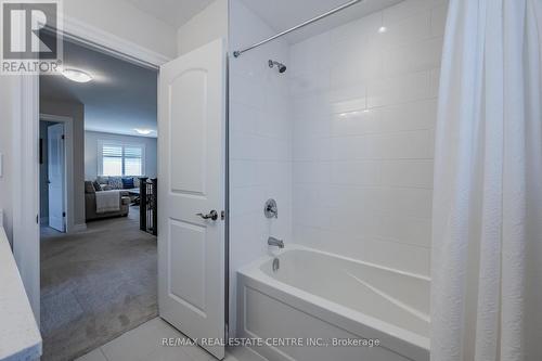 181 Savannah Ridge Drive, Brant (Paris), ON - Indoor Photo Showing Bathroom