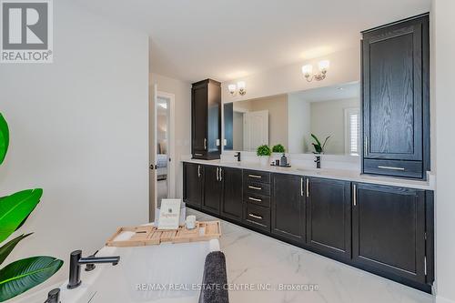 181 Savannah Ridge Drive, Brant (Paris), ON - Indoor Photo Showing Bathroom