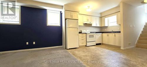 26 - 3200 Singleton Avenue, London, ON - Indoor Photo Showing Kitchen