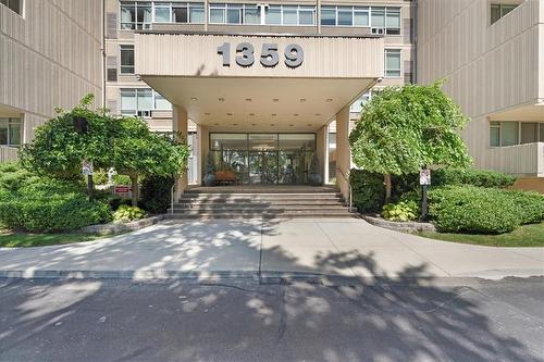 1359 White Oaks Boulevard|Unit #1604, Oakville, ON - Outdoor