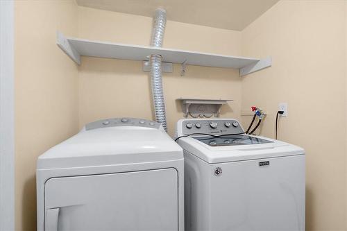 Laundry - 1359 White Oaks Boulevard|Unit #1604, Oakville, ON - Indoor Photo Showing Laundry Room