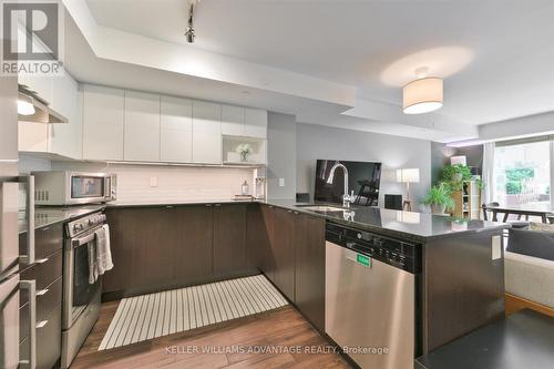 8 - 106 Varna Drive, Toronto (Englemount-Lawrence), ON - Indoor Photo Showing Kitchen