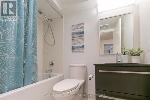 8 - 106 Varna Drive, Toronto (Englemount-Lawrence), ON - Indoor Photo Showing Bathroom