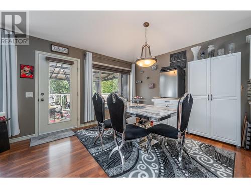 2091 Rose Tree Road, West Kelowna, BC - Indoor Photo Showing Dining Room