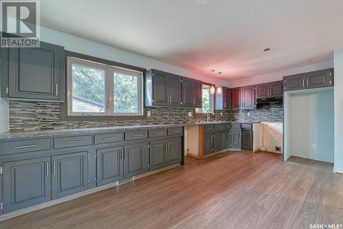 1196 Duffield Crescent, Moose Jaw, SK - Indoor Photo Showing Kitchen