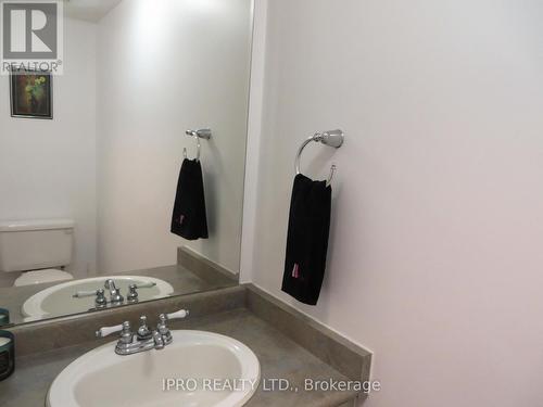 564 Thelma Street, Burlington (Appleby), ON - Indoor Photo Showing Bathroom