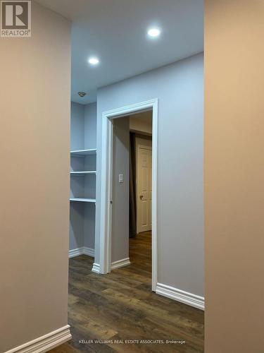 233 Lakeshore Road E, Mississauga, ON - Indoor Photo Showing Other Room